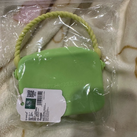 Keroppi (Hello Kitty) Bag - Picture 2 of 3